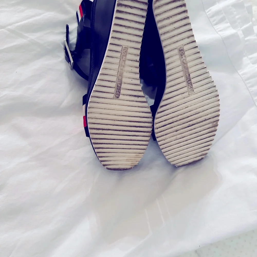 Women’s Tommy Hilfiger platform Sandals - Picture 6 of 6